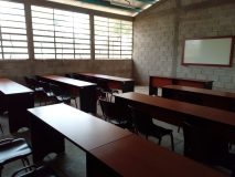 Escritorios y estaciones para salon de estudio