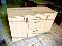 Credenza de melamina con puertas abatibles y gavetas, jaladores de barra, chapa y llaves, fabrica de muebles, fabrica de mobiliario, muebles guatemala, muebleria, muebles de almacenaje, muebles calzada san juan
