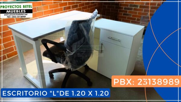 Escritorio L de 1.20X1.20 con puerta y gaveta pata metalica Silla ejecutiva Secretarial