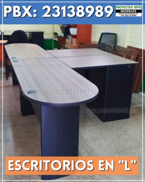 Escritorio fabricado en estructura metalica y top en melamina